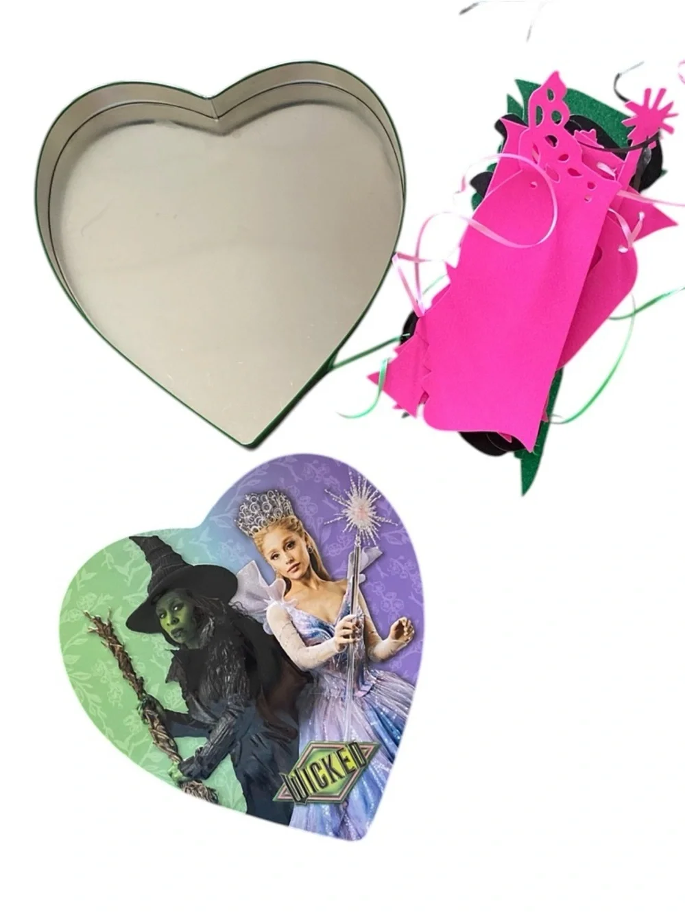 Wicked Decorations Banner Glitter Pink Goes Good With Green & wicked heart tin